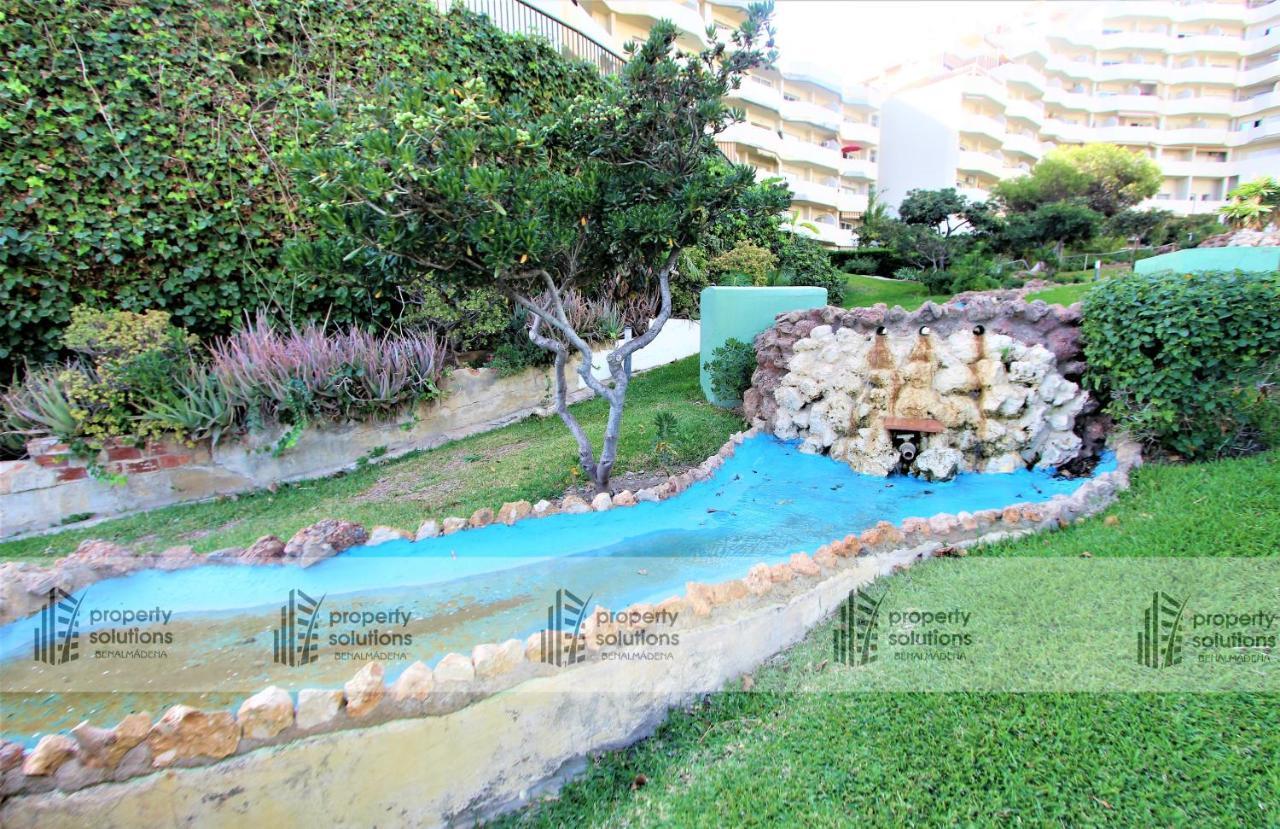 Apartamento 812 Benalbeach. 1ºlinea De Playa. Vistas A La Piscina Y La Montana. *