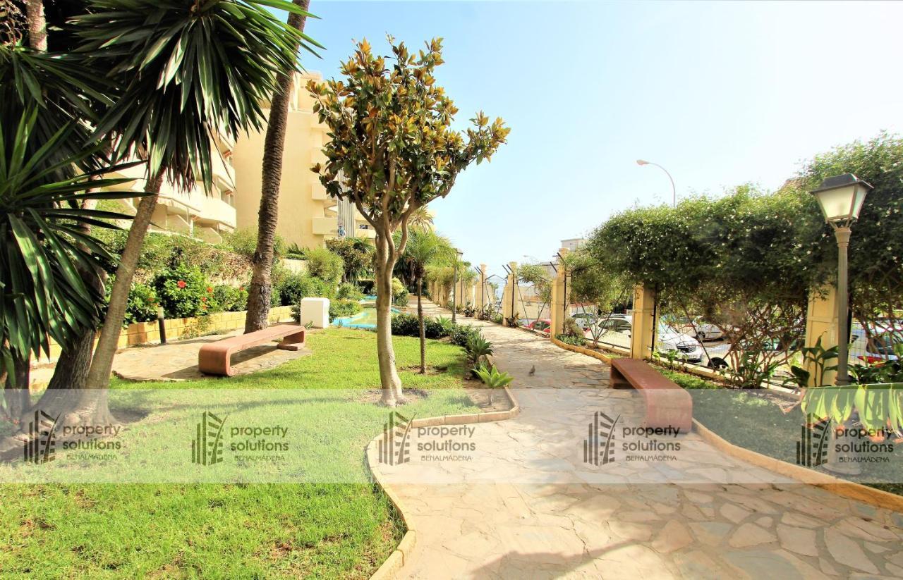 812 Benalbeach. 1ºlinea De Playa. Vistas A La Piscina Y La Montana. Appartement *